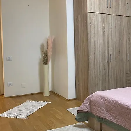 Apartament Free Parking Downtown Boutique Garden Unirii