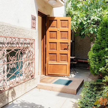 Free Parking Downtown Boutique Garden Unirii