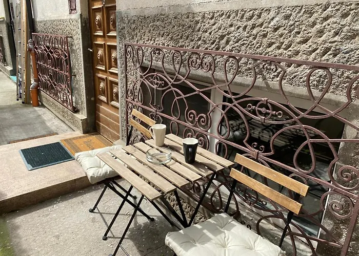 Free Parking Downtown Boutique Garden Unirii * Bukareszt